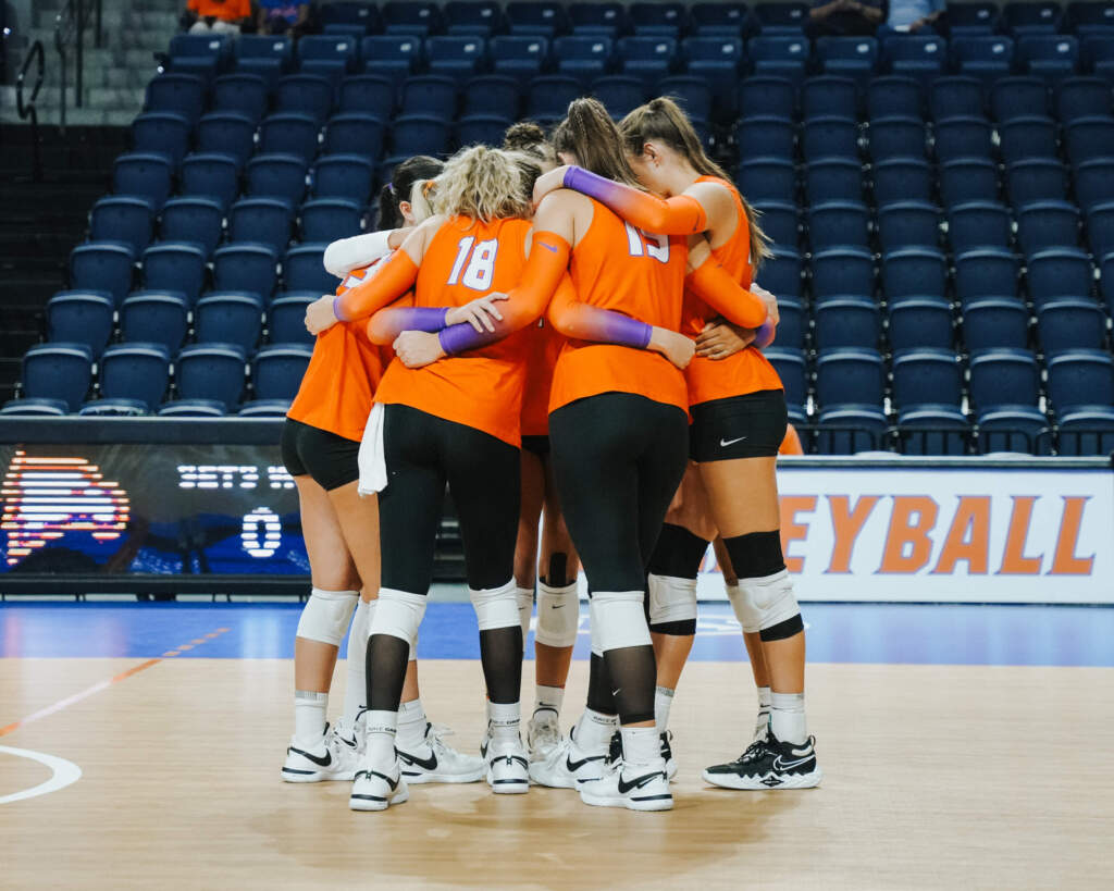 Tigers Ground Eagles to Open Gators Invitational