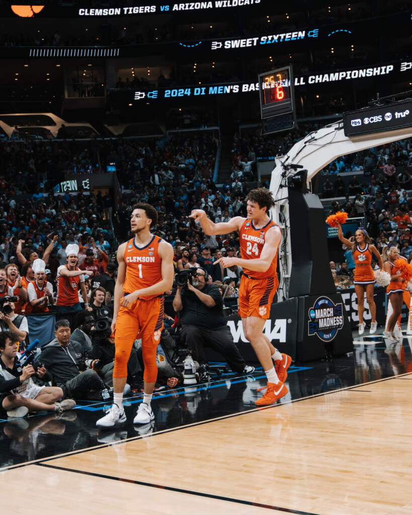 No. 6 Tigers Elite Run Continues with 77-72 Victory over No. 2 Arizona