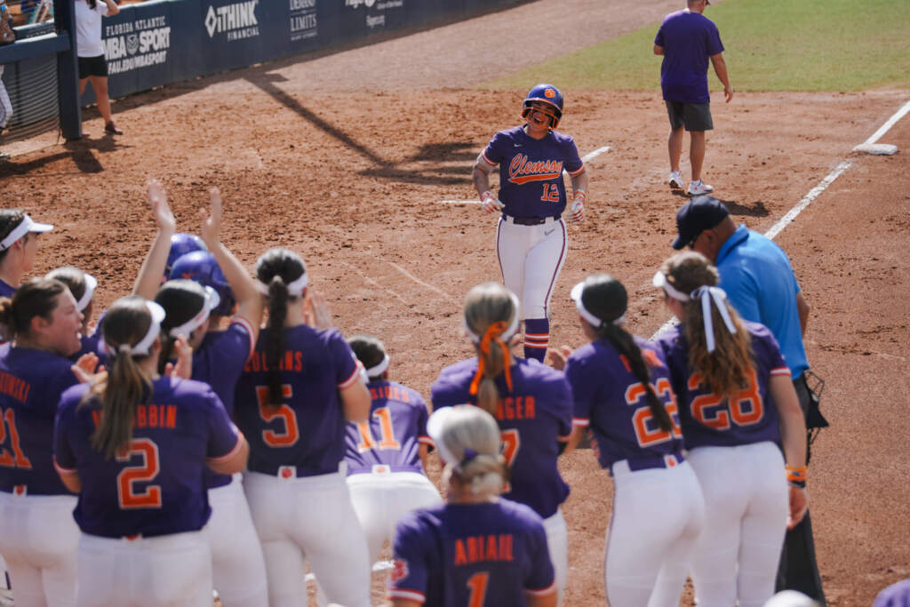 Seventeen Hits Propels Clemson to Shutout Victory