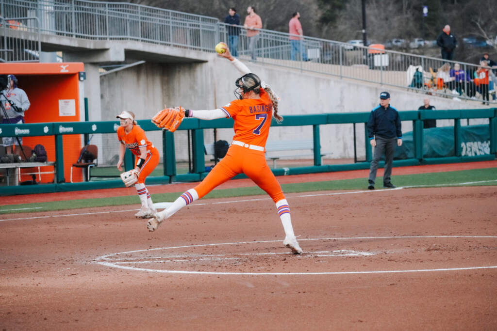 Tigers Dominate to Upset No. 14/15 Duke in Five