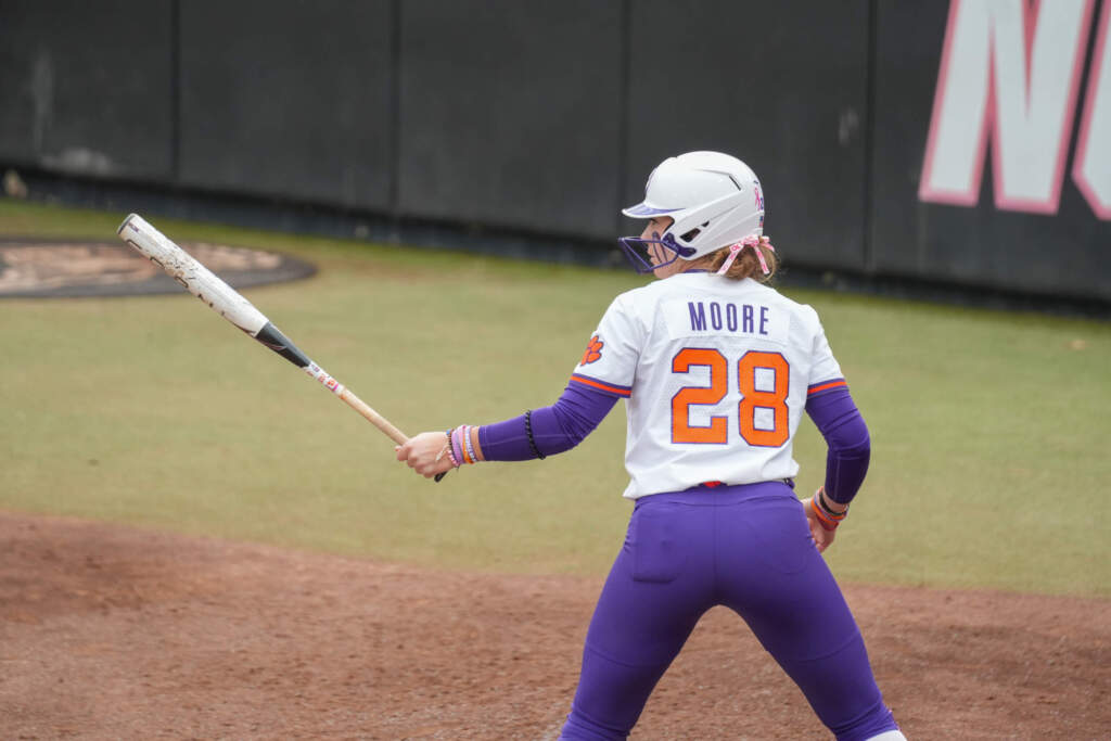 Brown, Moore have Record Night in 8-7 Victory