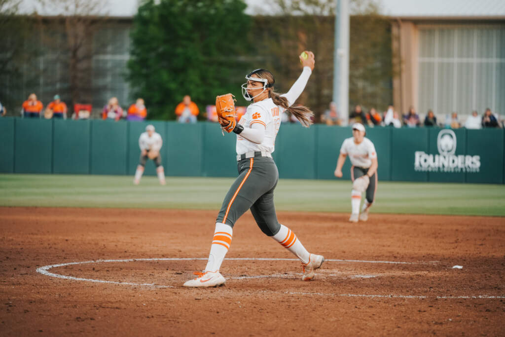 Cintron Powers Tigers to 4-1 Victory