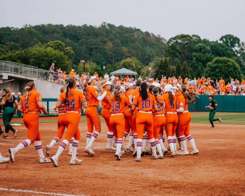 Clemson Walks Off USC Upstate, 10-2, to Open NCAA Regional