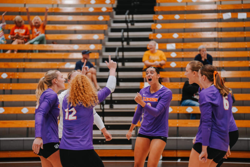 Tigers Sweep ETSU on Saturday